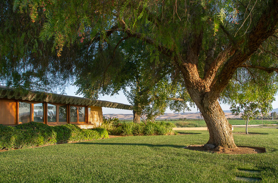 A Rare Frank Lloyd Wright Home Lists for $4.3M in California’s Central Valley