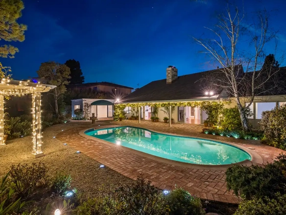 Bel Air Lease