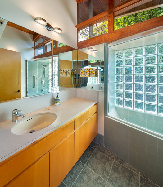 The Paul and Rose Stoleroff House, HCM #721