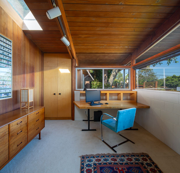 The Paul and Rose Stoleroff House, HCM #721