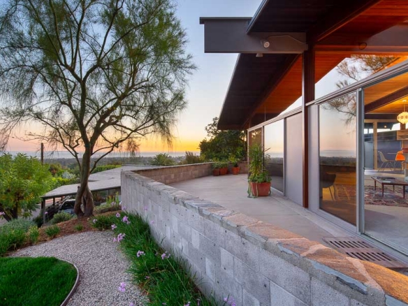 The Paul and Rose Stoleroff House, HCM #721