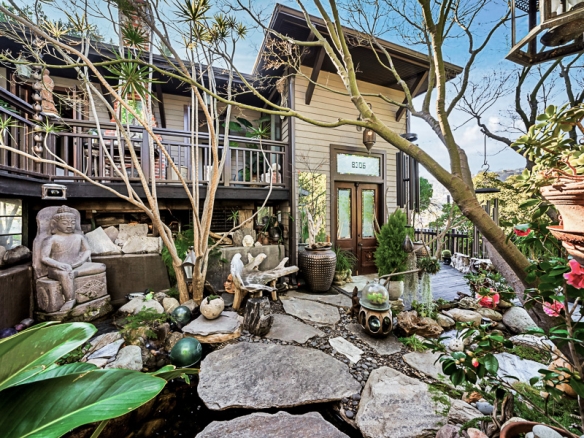 Iconic Laurel Canyon Retreat with Modern Luxuries