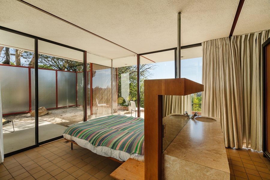 Case Study House #16, 1952 - Crosby Doe Associates, Inc.