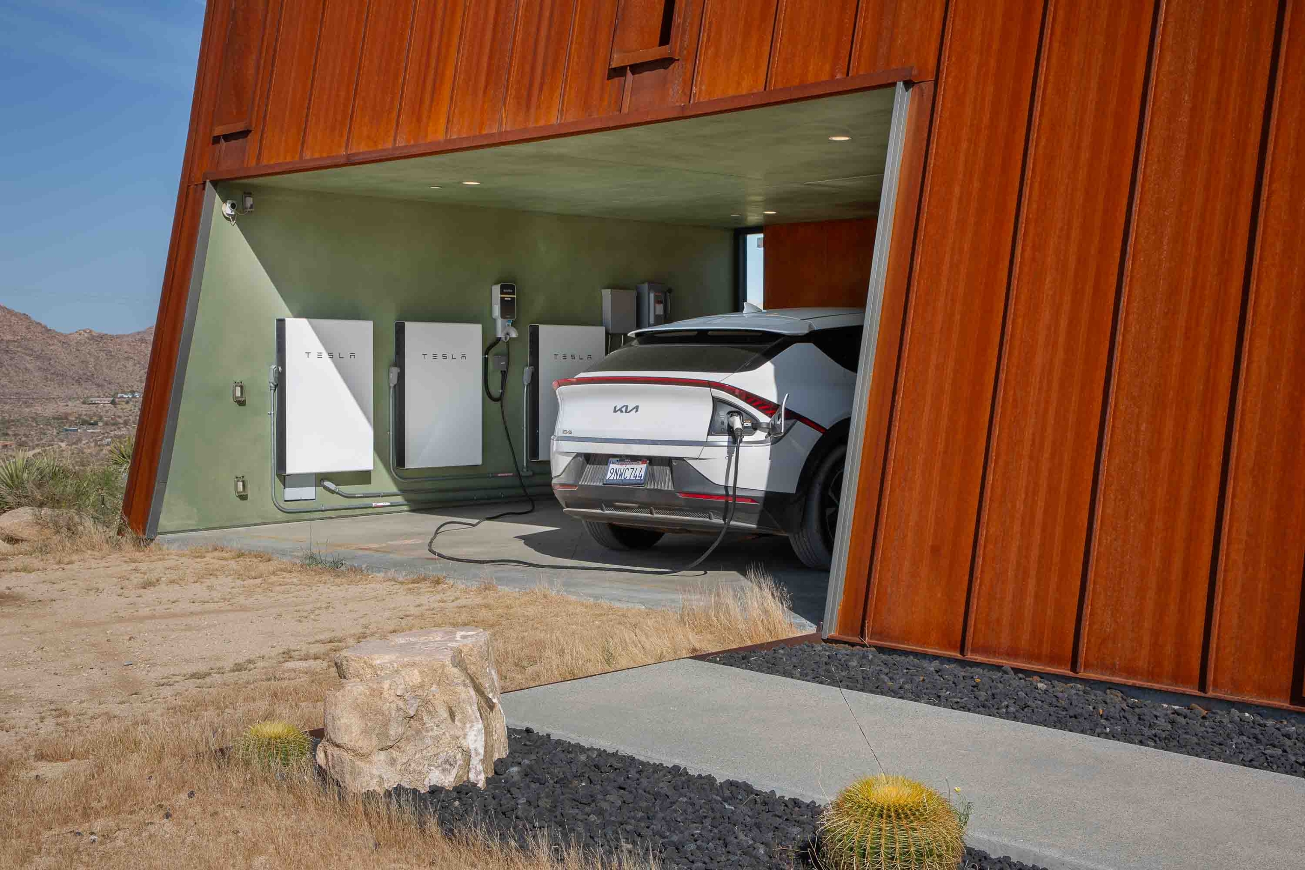Desert Moon Retreat, 2020